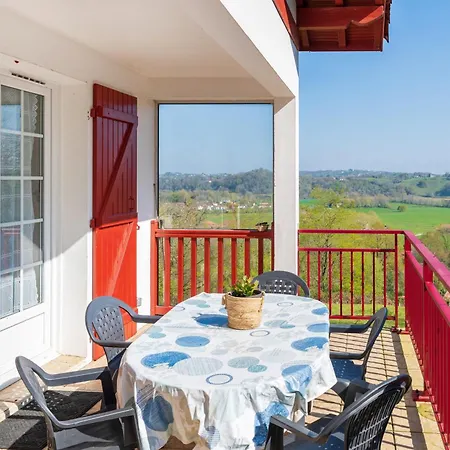 Pays Basque Apartamento *