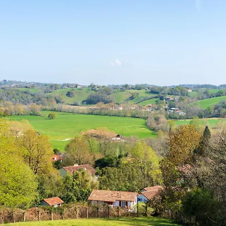 Pays Basque Apartamento *